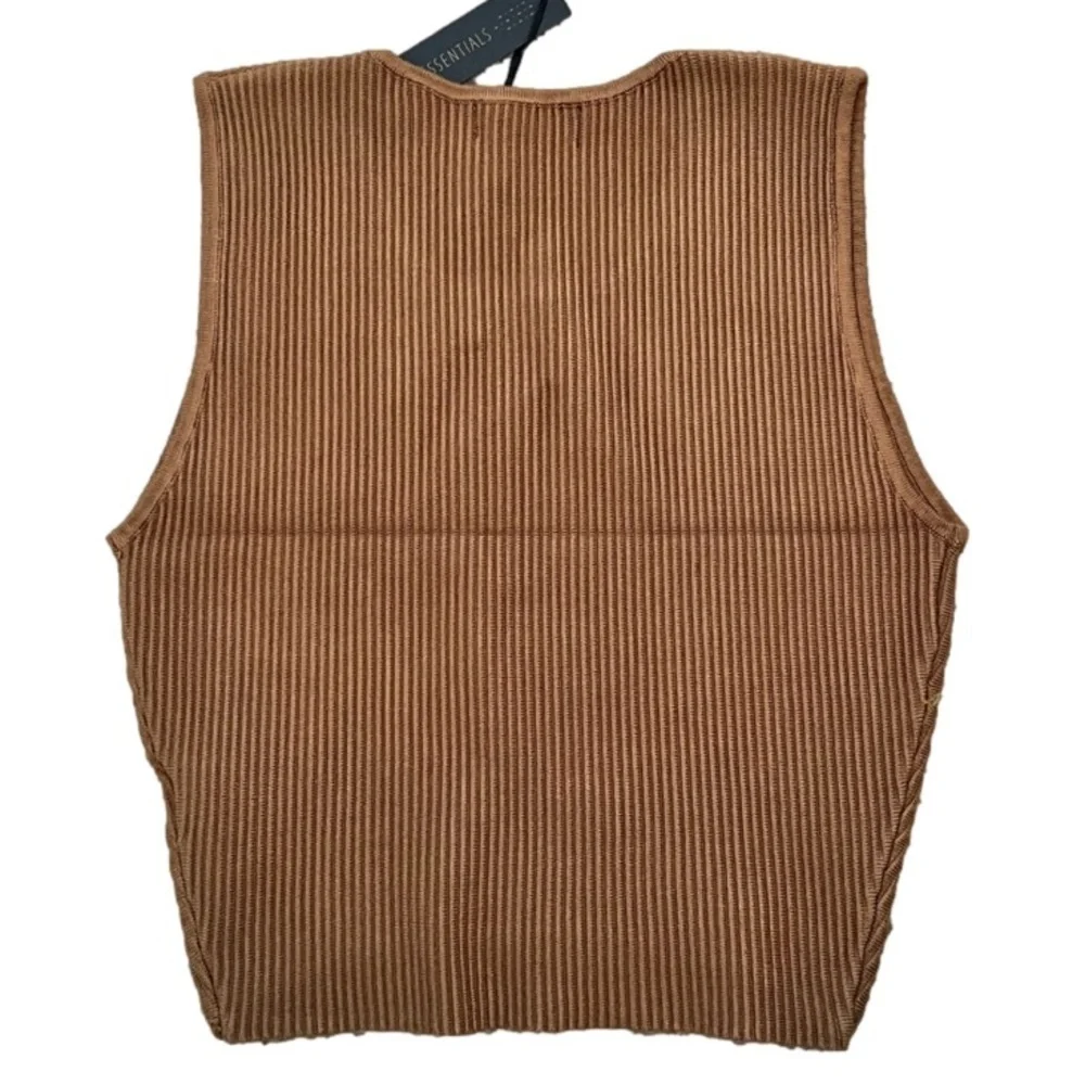 NWT House of Harlow 1960 crop top, brown, size medium. - Picture 3 of 3